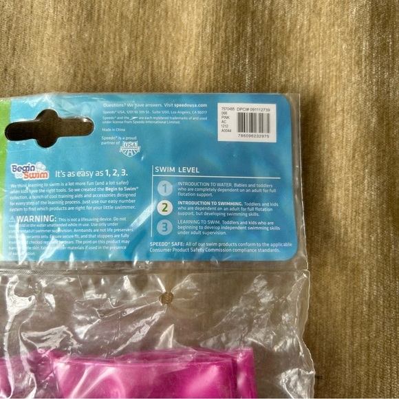 New in Package Speedo Pink Kids Armbands - Picture 4 of 5